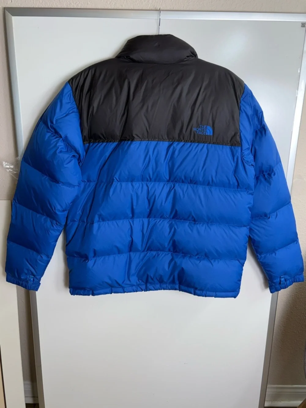The North Face Nuptse Jacket Men's L Blue Black Goose Down Puffer 700-Fill Style